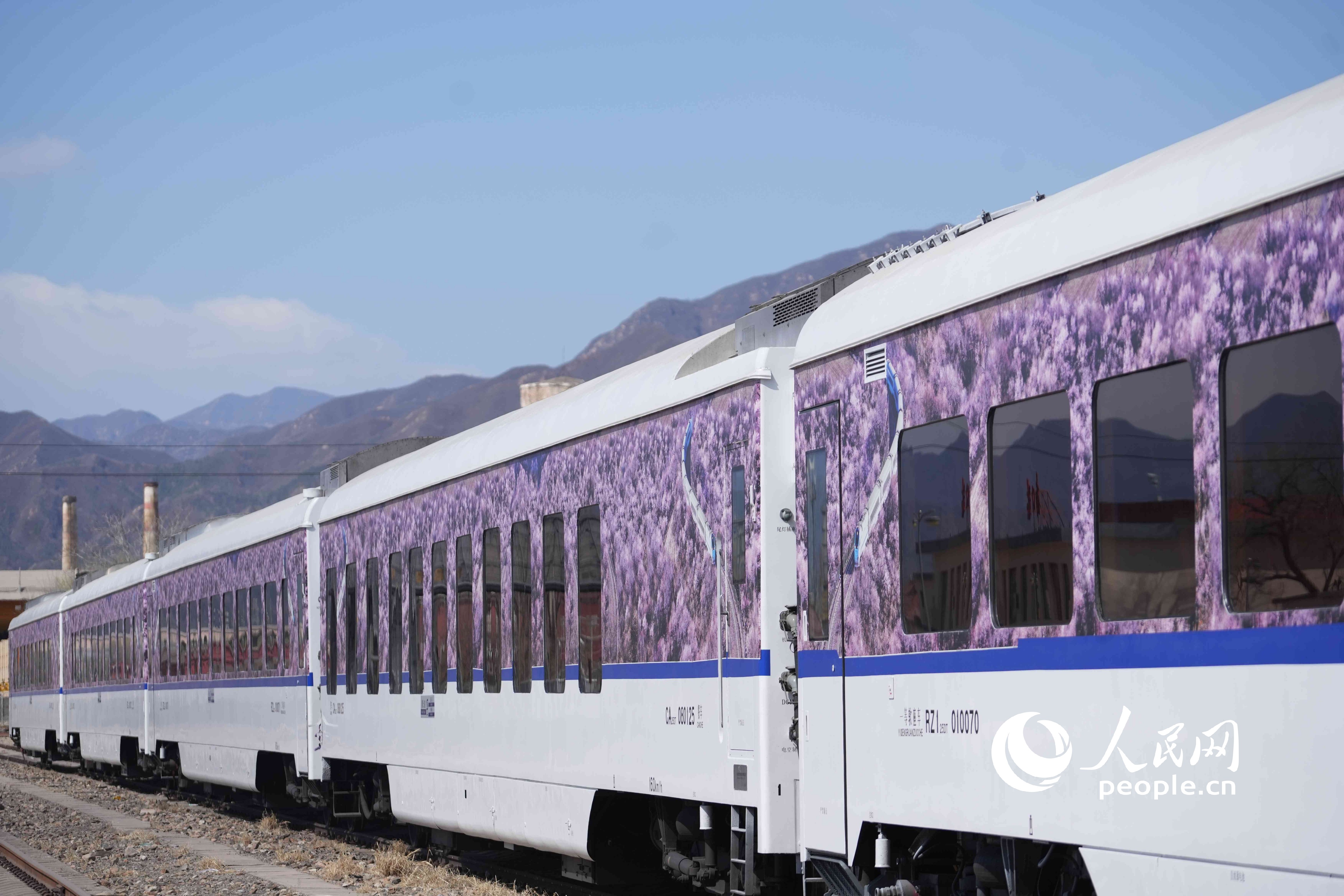 组图：“开往春天的列车”即将进站